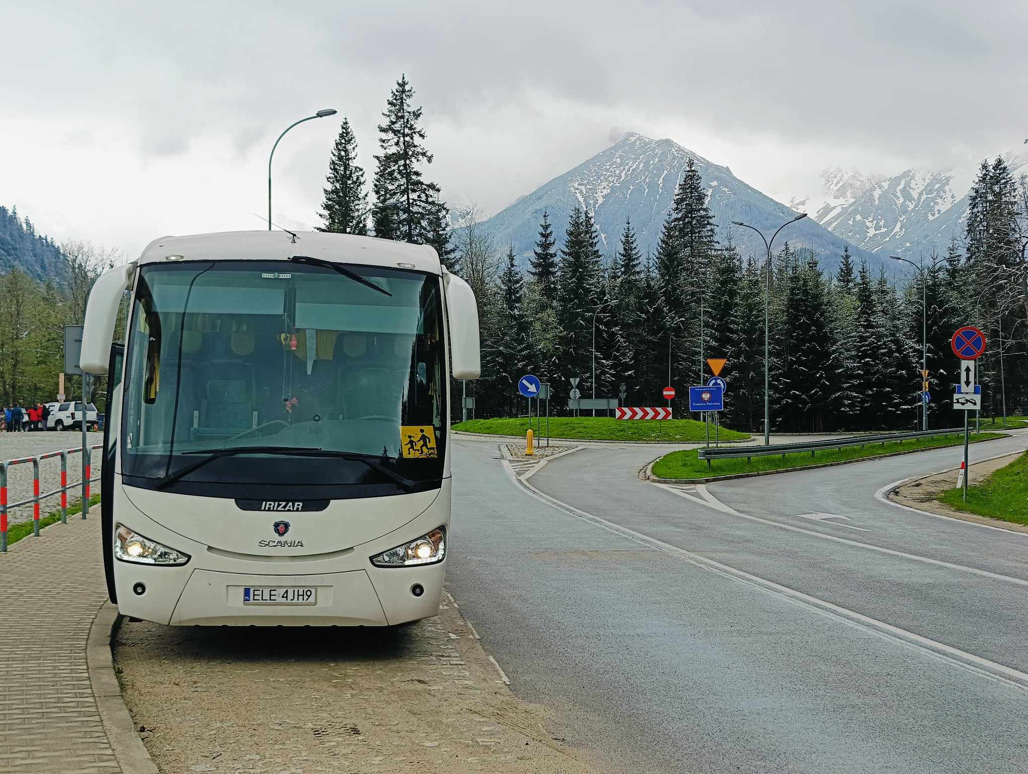 1d30cf81-2d53-40d0-bb75-c59fcc4216d2 1d30cf81-2d53-40d0-bb75-c59fcc4216d2