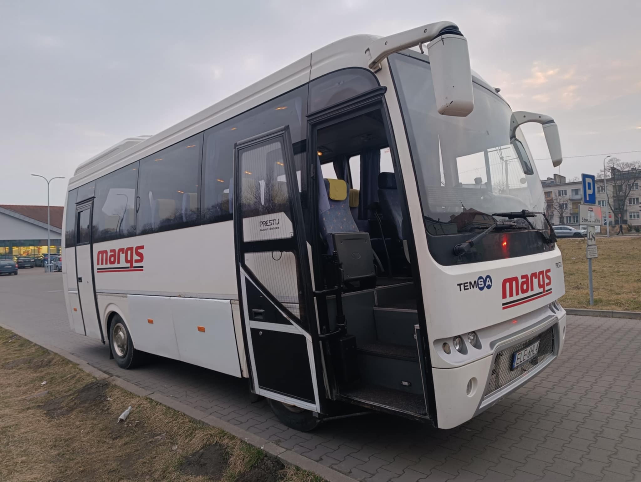 fcfa86be-d1cb-40cc-8206-5e42fbfe4a36 fcfa86be-d1cb-40cc-8206-5e42fbfe4a36